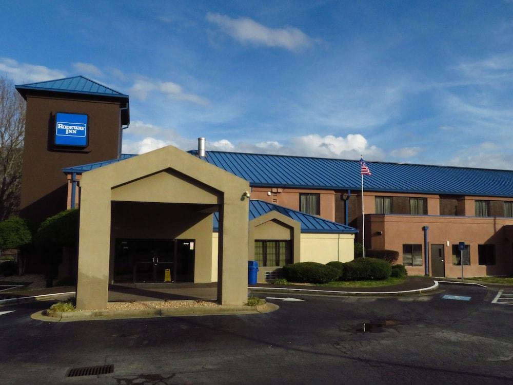 Rodeway Inn Austell Exterior photo